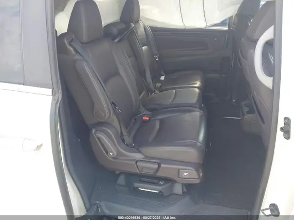 5FNRL6H79JB020480 2018 HONDA ODYSSEY - Image 8