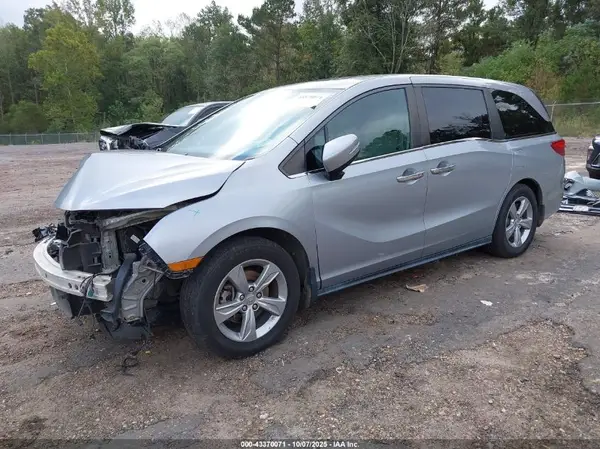 5FNRL6H79JB021306 2018 HONDA ODYSSEY - Image 2
