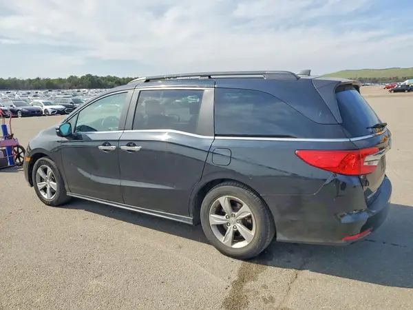 5FNRL6H79JB024657 2018 HONDA ODYSSEY - Image 2