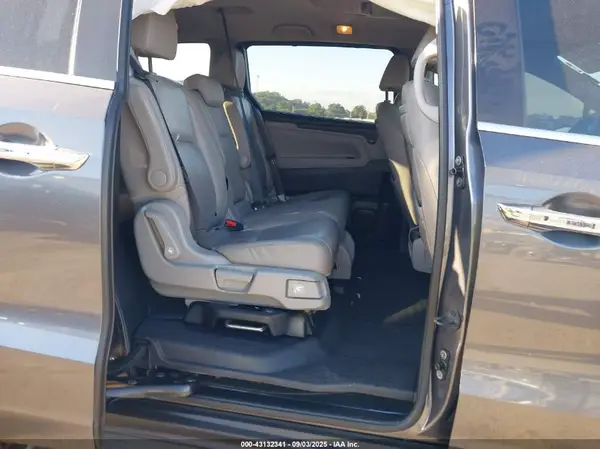 5FNRL6H79JB025128 2018 HONDA ODYSSEY - Image 8