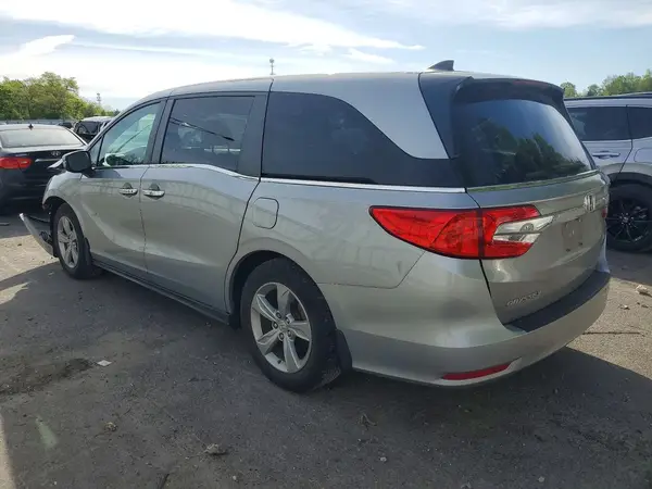 5FNRL6H79JB028000 2018 HONDA ODYSSEY - Image 2