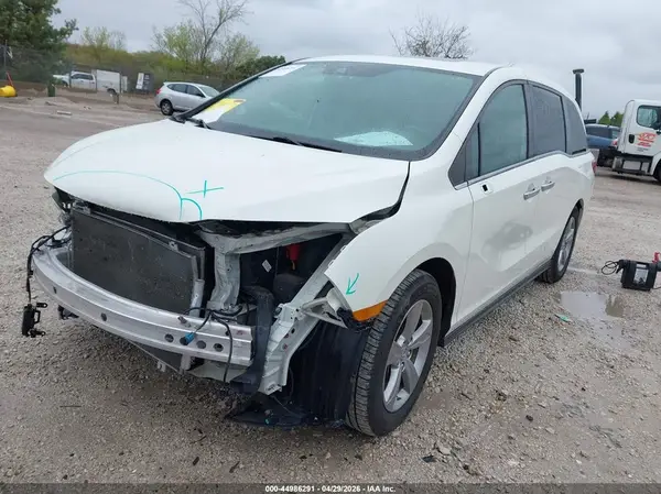 5FNRL6H79JB036498 2018 HONDA ODYSSEY - Image 2