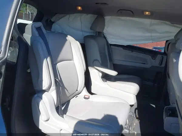 5FNRL6H79JB038039 2018 HONDA ODYSSEY - Image 8