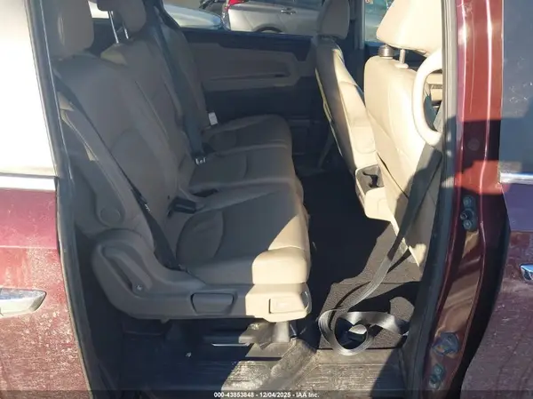 5FNRL6H79JB047050 2018 HONDA ODYSSEY - Image 8