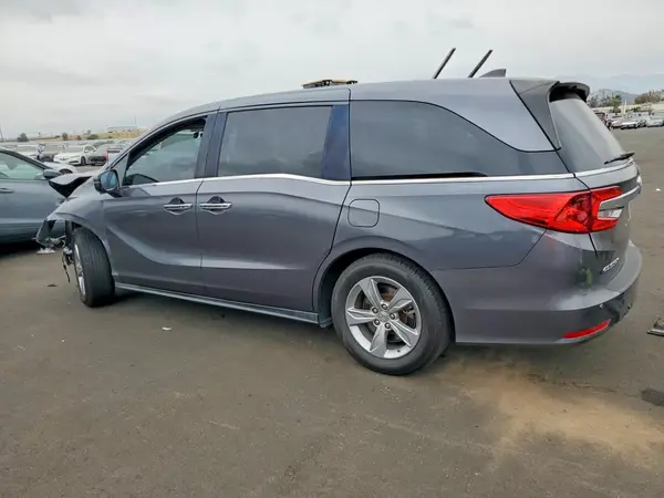 5FNRL6H79JB049929 2018 HONDA ODYSSEY - Image 2