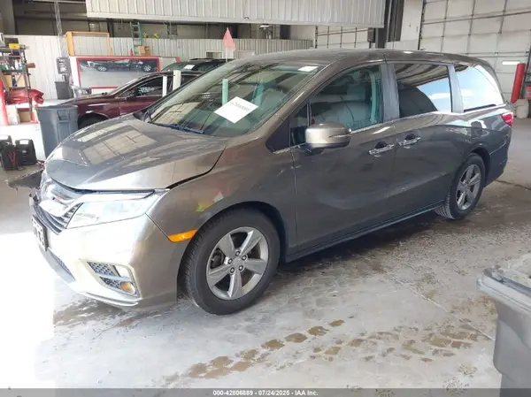 5FNRL6H79JB057481 2018 HONDA ODYSSEY - Image 2