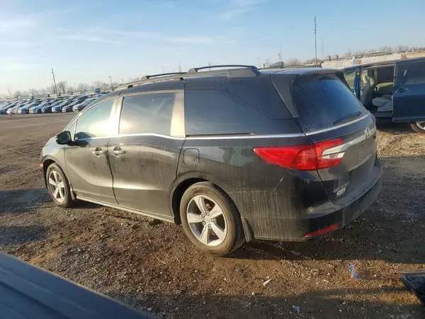 5FNRL6H79JB076290 2018 HONDA ODYSSEY - Image 2