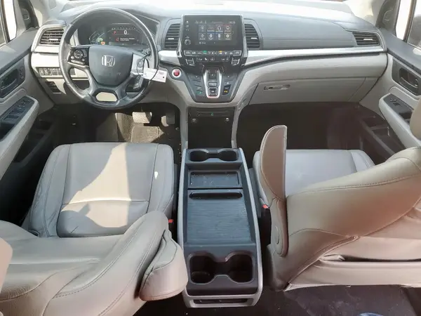5FNRL6H79JB077116 2018 HONDA ODYSSEY - Image 8