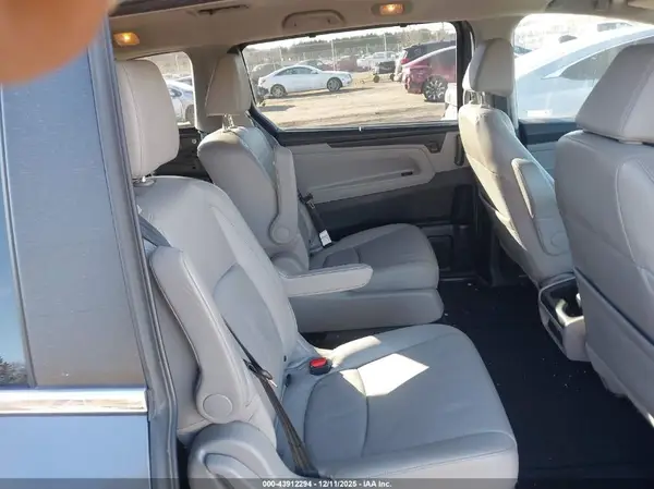 5FNRL6H79JB080159 2018 HONDA ODYSSEY - Image 8