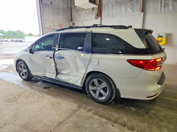 5FNRL6H79JB084423 2018 HONDA ODYSSEY - Image 2