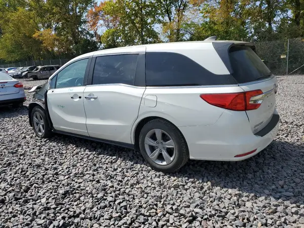 5FNRL6H79JB090724 2018 HONDA ODYSSEY - Image 2