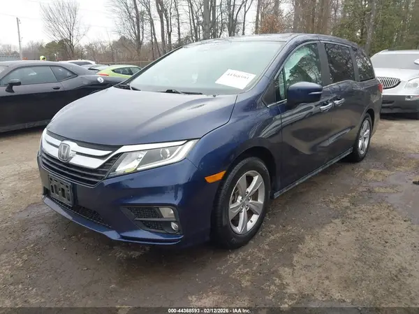5FNRL6H79JB096247 2018 HONDA ODYSSEY - Image 2
