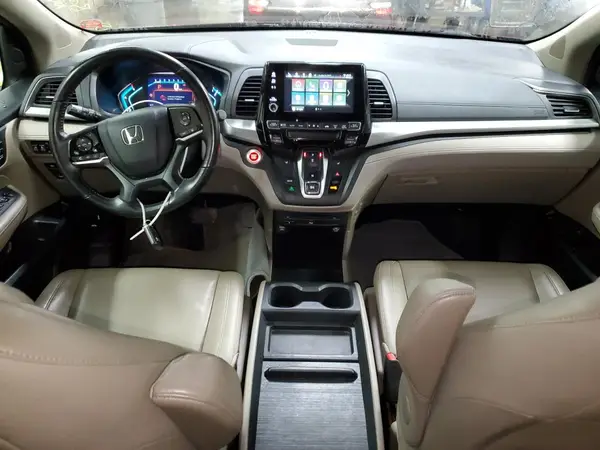5FNRL6H79JB097107 2018 HONDA ODYSSEY - Image 8