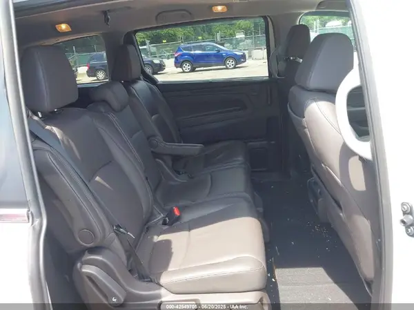 5FNRL6H79JB109918 2018 HONDA ODYSSEY - Image 8