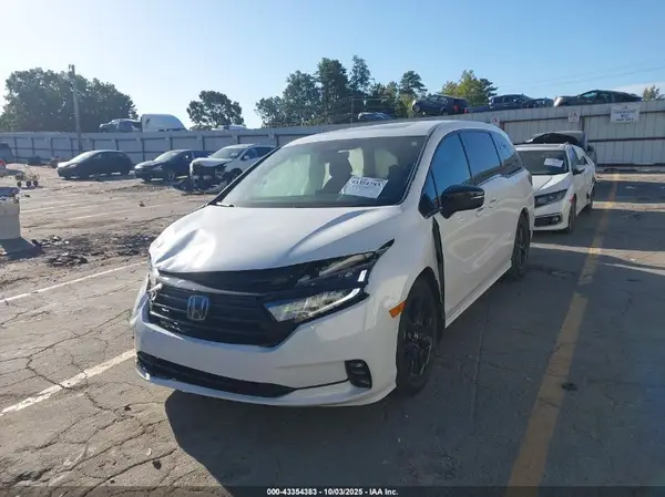 5FNRL6H79PB050443 2023 HONDA ODYSSEY - Image 2