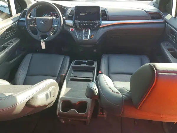 5FNRL6H79RB070257 2024 HONDA ODYSSEY - Image 8