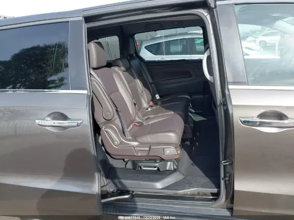 5FNRL6H7XJB009648 2018 HONDA ODYSSEY - Image 8