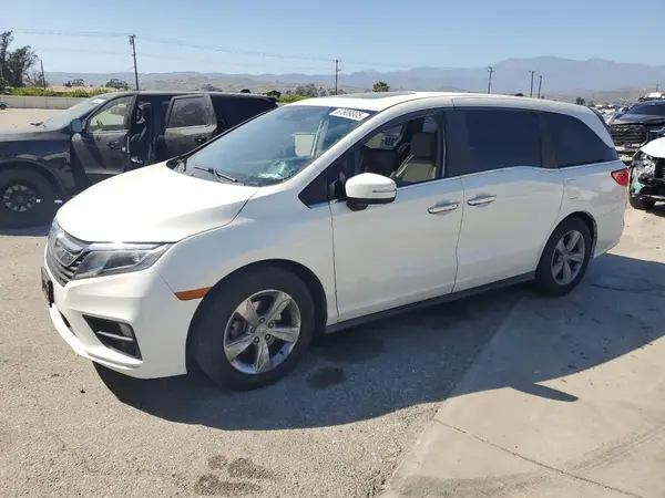 5FNRL6H7XJB010976 2018 HONDA ODYSSEY - Image 1