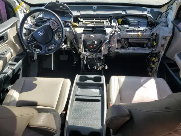 5FNRL6H7XJB010976 2018 HONDA ODYSSEY - Image 8