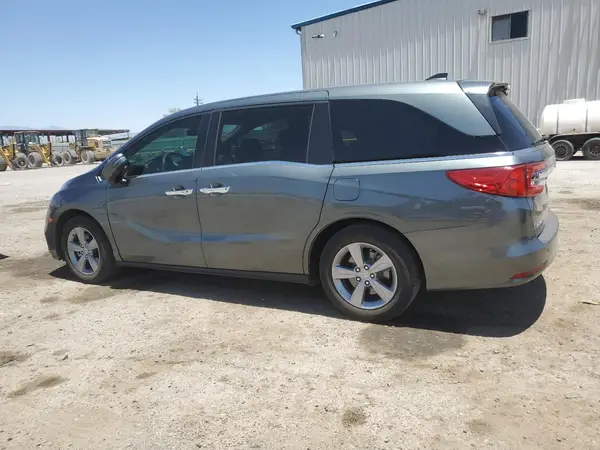 5FNRL6H7XJB014347 2018 HONDA ODYSSEY - Image 2