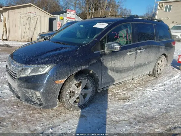 5FNRL6H7XJB034856 2018 HONDA ODYSSEY - Image 2