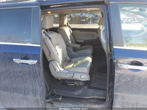 5FNRL6H7XJB034856 2018 HONDA ODYSSEY - Image 8