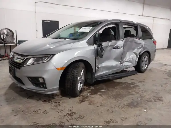 5FNRL6H7XJB040933 2018 HONDA ODYSSEY - Image 2