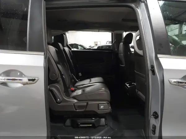 5FNRL6H7XJB040933 2018 HONDA ODYSSEY - Image 8