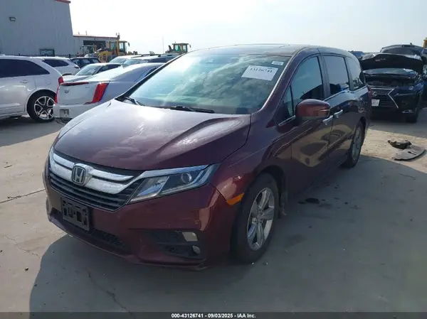 5FNRL6H7XJB047025 2018 HONDA ODYSSEY - Image 2