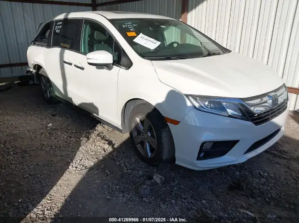 5FNRL6H7XJB049115 2018 HONDA ODYSSEY - Image 1