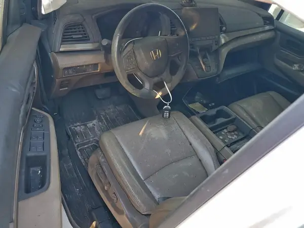 5FNRL6H7XJB060891 2018 HONDA ODYSSEY - Image 8