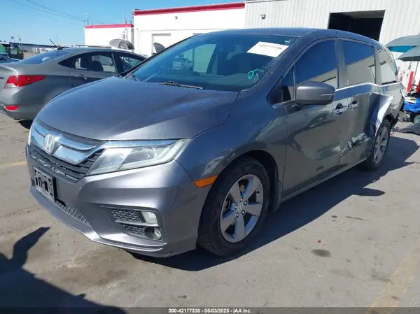 5FNRL6H7XJB067694 2018 HONDA ODYSSEY - Image 2