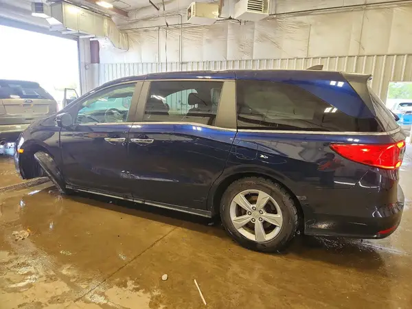 5FNRL6H7XJB070126 2018 HONDA ODYSSEY - Image 2