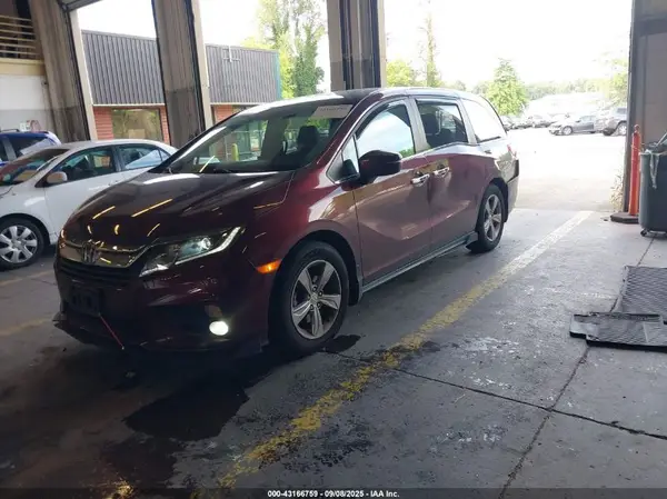 5FNRL6H7XJB072412 2018 HONDA ODYSSEY - Image 2