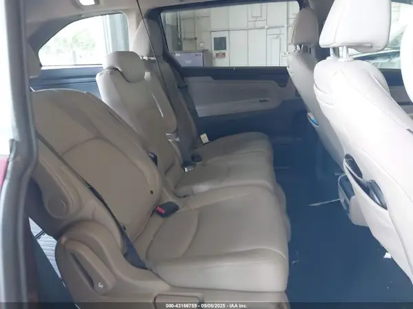 5FNRL6H7XJB072412 2018 HONDA ODYSSEY - Image 8