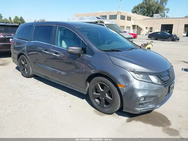 5FNRL6H7XJB076539 2018 HONDA ODYSSEY - Image 1