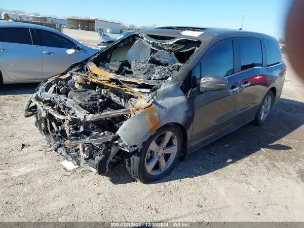 5FNRL6H7XJB077710 2018 HONDA ODYSSEY - Image 2