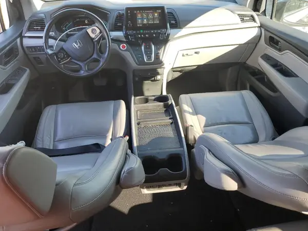 5FNRL6H7XJB078811 2018 HONDA ODYSSEY - Image 8