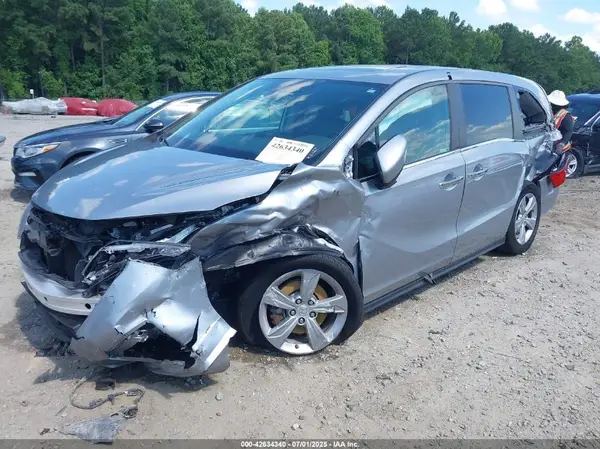 5FNRL6H7XJB086004 2018 HONDA ODYSSEY - Image 2