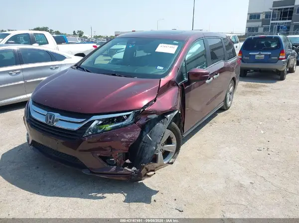 5FNRL6H7XJB089744 2018 HONDA ODYSSEY - Image 2