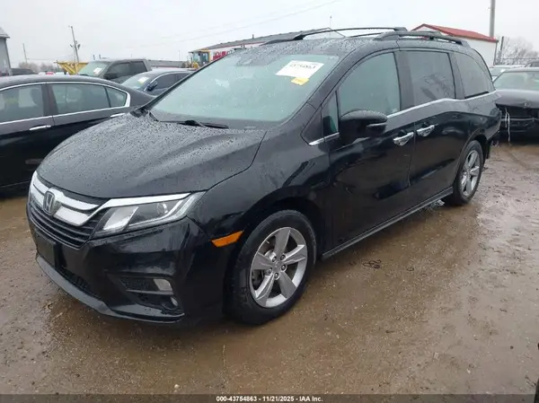 5FNRL6H7XJB090182 2018 HONDA ODYSSEY - Image 2
