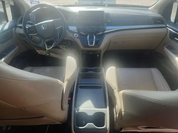 5FNRL6H7XJB091493 2018 HONDA ODYSSEY - Image 8