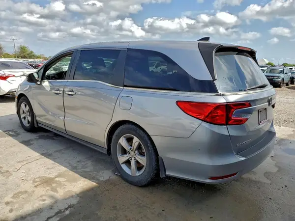 5FNRL6H7XJB092210 2018 HONDA ODYSSEY - Image 2