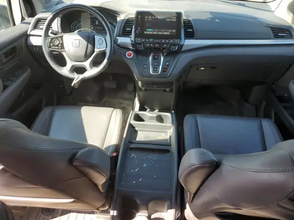 5FNRL6H7XJB092403 2018 HONDA ODYSSEY - Image 8