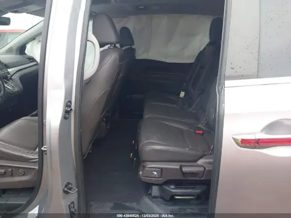 5FNRL6H7XJB092840 2018 HONDA ODYSSEY - Image 8