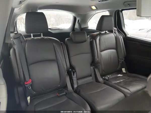 5FNRL6H7XJB094894 2018 HONDA ODYSSEY - Image 8