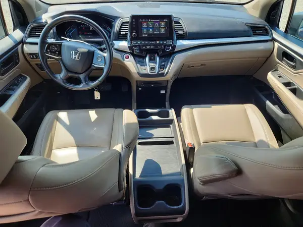5FNRL6H7XJB095608 2018 HONDA ODYSSEY - Image 8