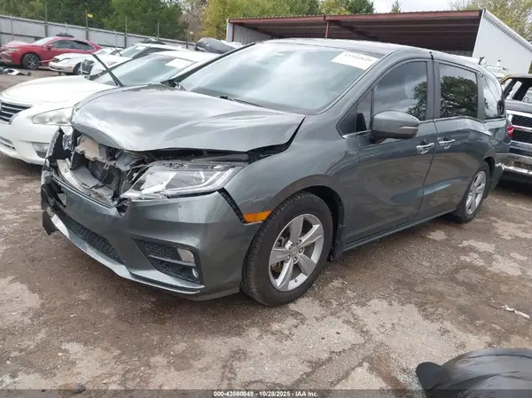 5FNRL6H7XJB096838 2018 HONDA ODYSSEY - Image 2
