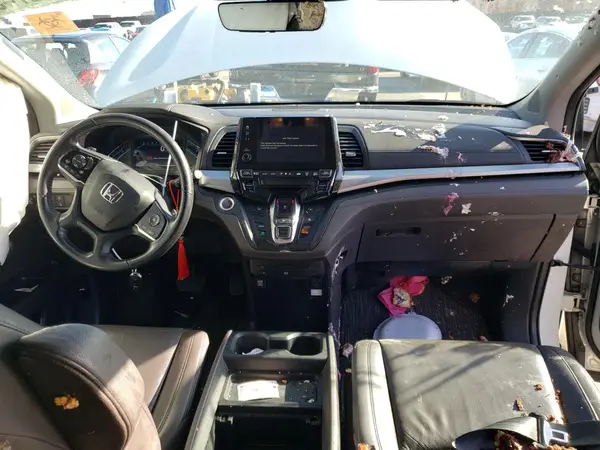 5FNRL6H7XJB098217 2018 HONDA ODYSSEY - Image 8