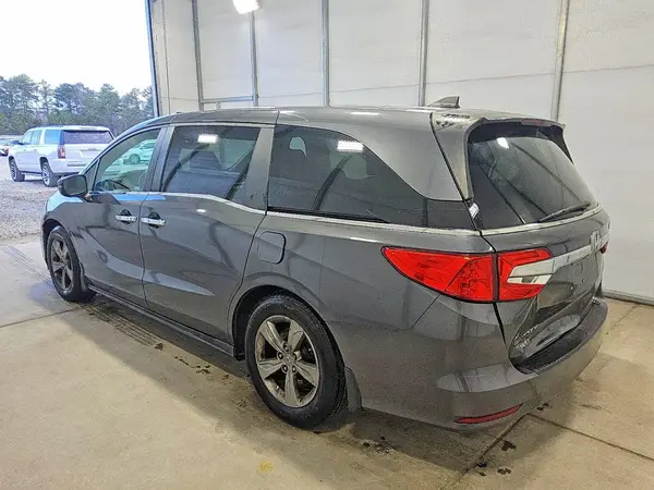 5FNRL6H7XJB099609 2018 HONDA ODYSSEY - Image 2